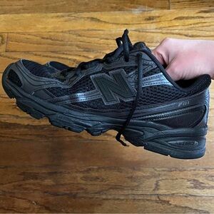 New Balance Men's Black Athletic Shoes